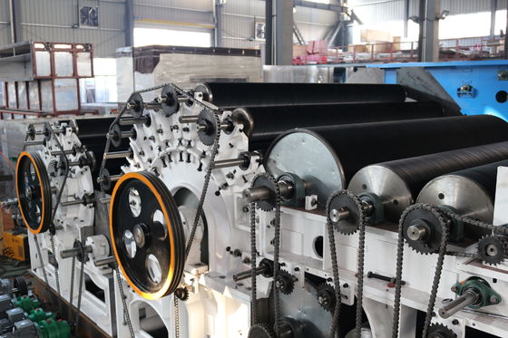Chiny Pełna automatyczna maszyna do dziurkowania igłowania PET, maszyna do produkcji dywanów dostawca