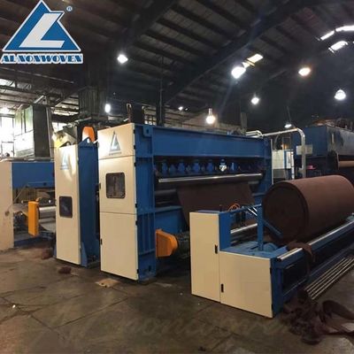 Chiny Maty podłogowe / Maszyna do produkcji dywanów samochodowych Dobra wydajność i duża pojemność dostawca